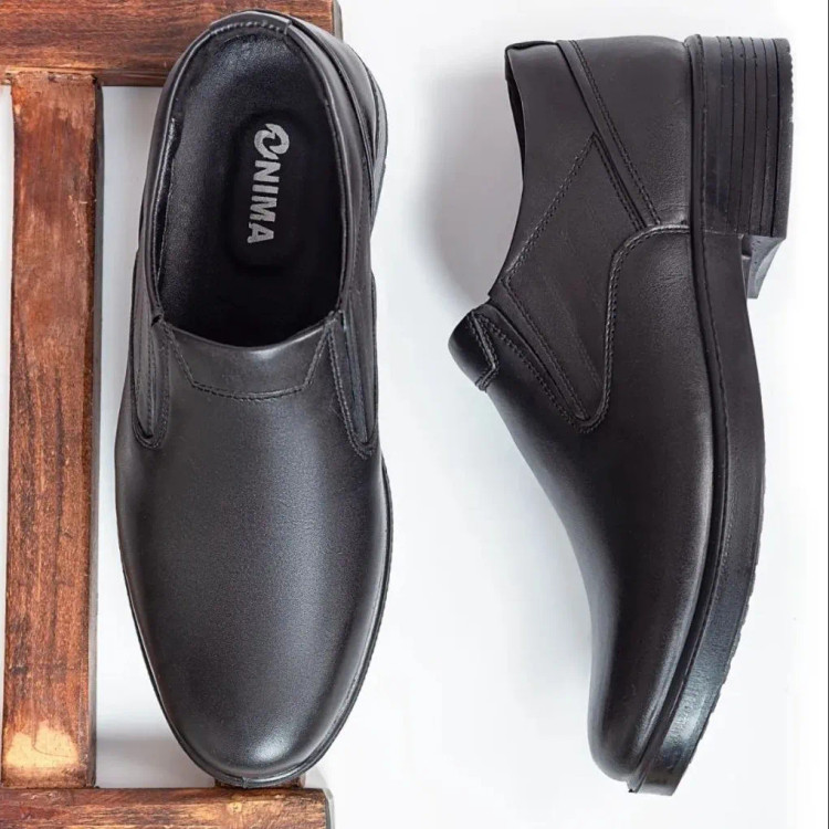 کفش چرم مردانه نیما مدل اوپتیما مشکی رویه چرم طبیعی زیره پیو سبک راحت طبی 8 ماه ضمانت